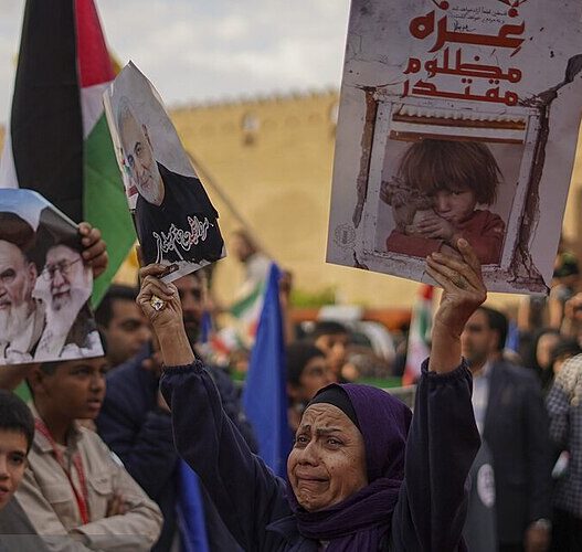 Por que Israel desafiou Trump - e arriscou uma grande guerra - ao atacar o Irã agora? E o que vem a seguir?