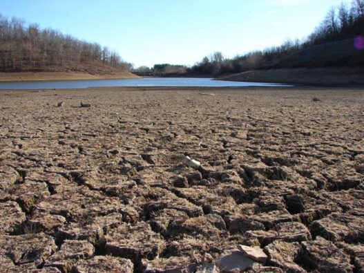 Muito além da catástrofe: cobertura midiática das mudanças climáticas precisa ser mais crítica e contextualizada