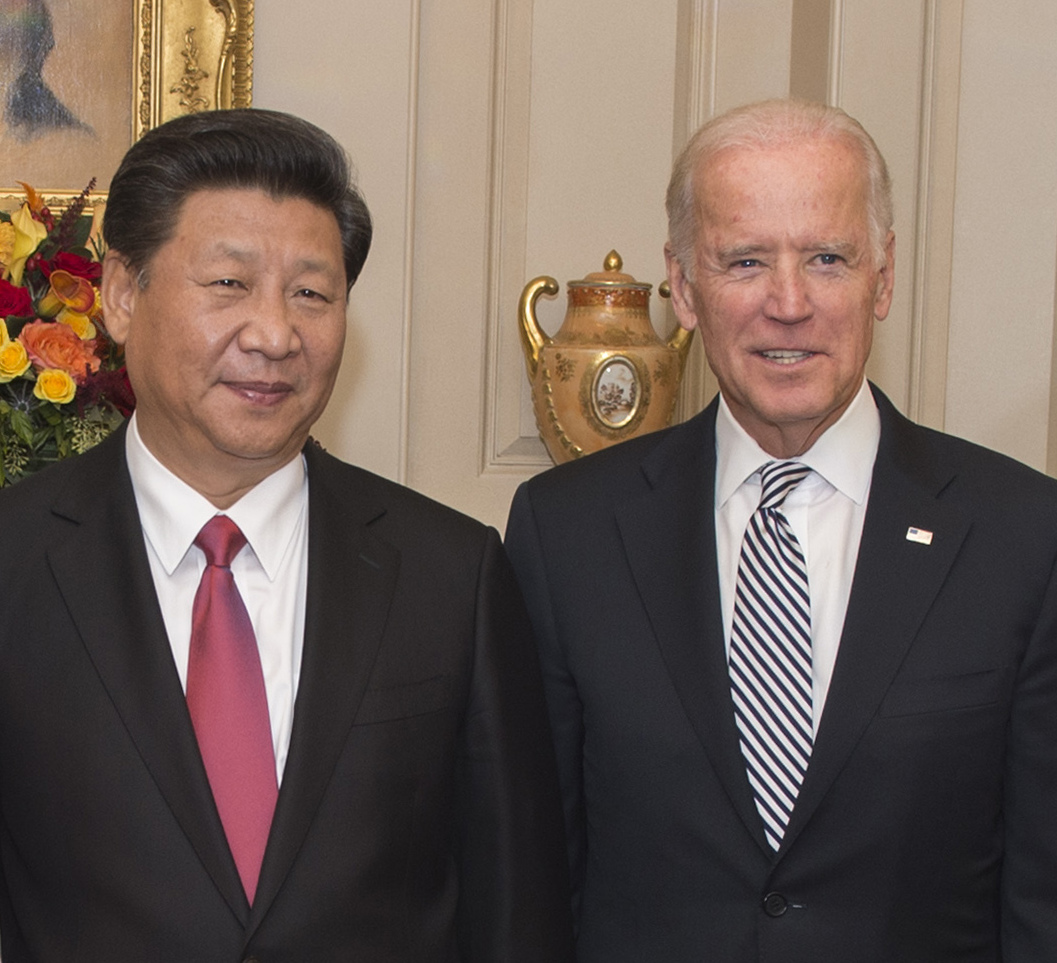 O Paradoxo do Grande Poder da IA: Cooperação e Competição na Rivalidade Tecnológica EUA-China